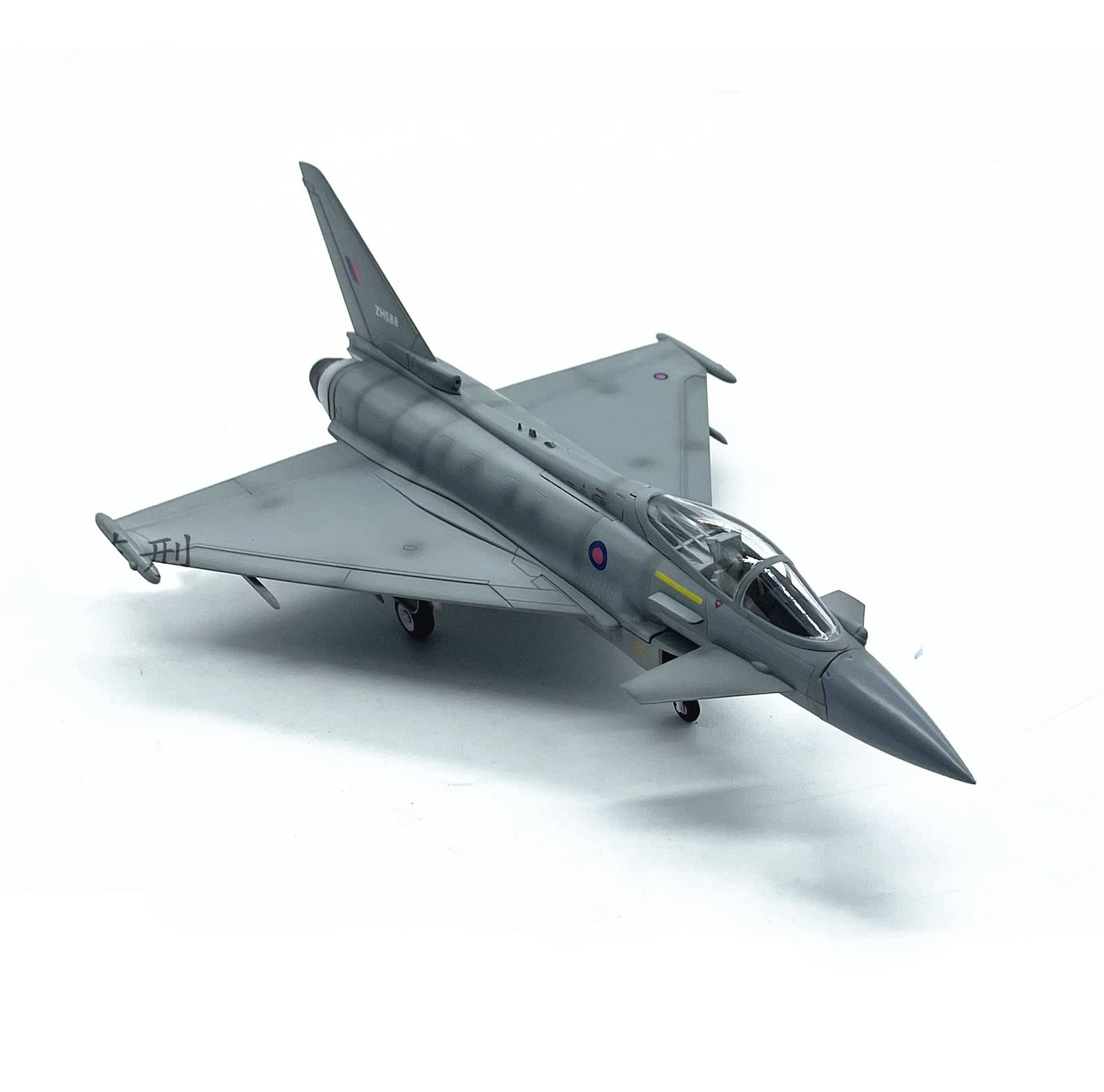 Kit Modello Militare, Modello di Caccia Militare in plastica pressofusa, Modello di Caccia Eurofighter Typhoon EF2000 in Scala 1/72, Giocattoli e Decorazioni per Adulti, 9,2 x 6,1