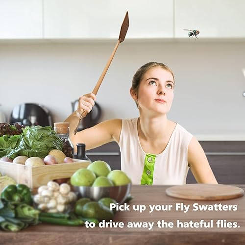 Miniatura 6 de SAMEBUTECO Matamoscas de cuero resistente cuero marrón con mango largo de madera de haya para interiores y exteriores 19.7 pulgadas