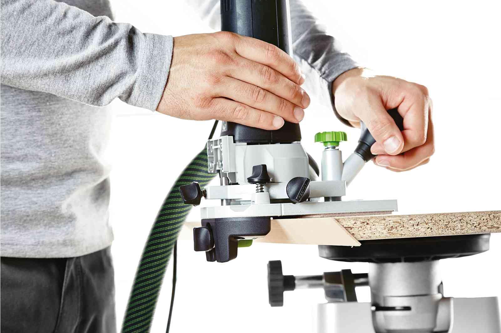 Festool MFK 700 EQ/B Fresadora de Cantos - 720 W, Pinza 8 mm | Fresadora enrasadora de bordes | Velocidad 10.000–26.000 min⁻¹ | Mesa de apoyo amplia | Aspiración directa