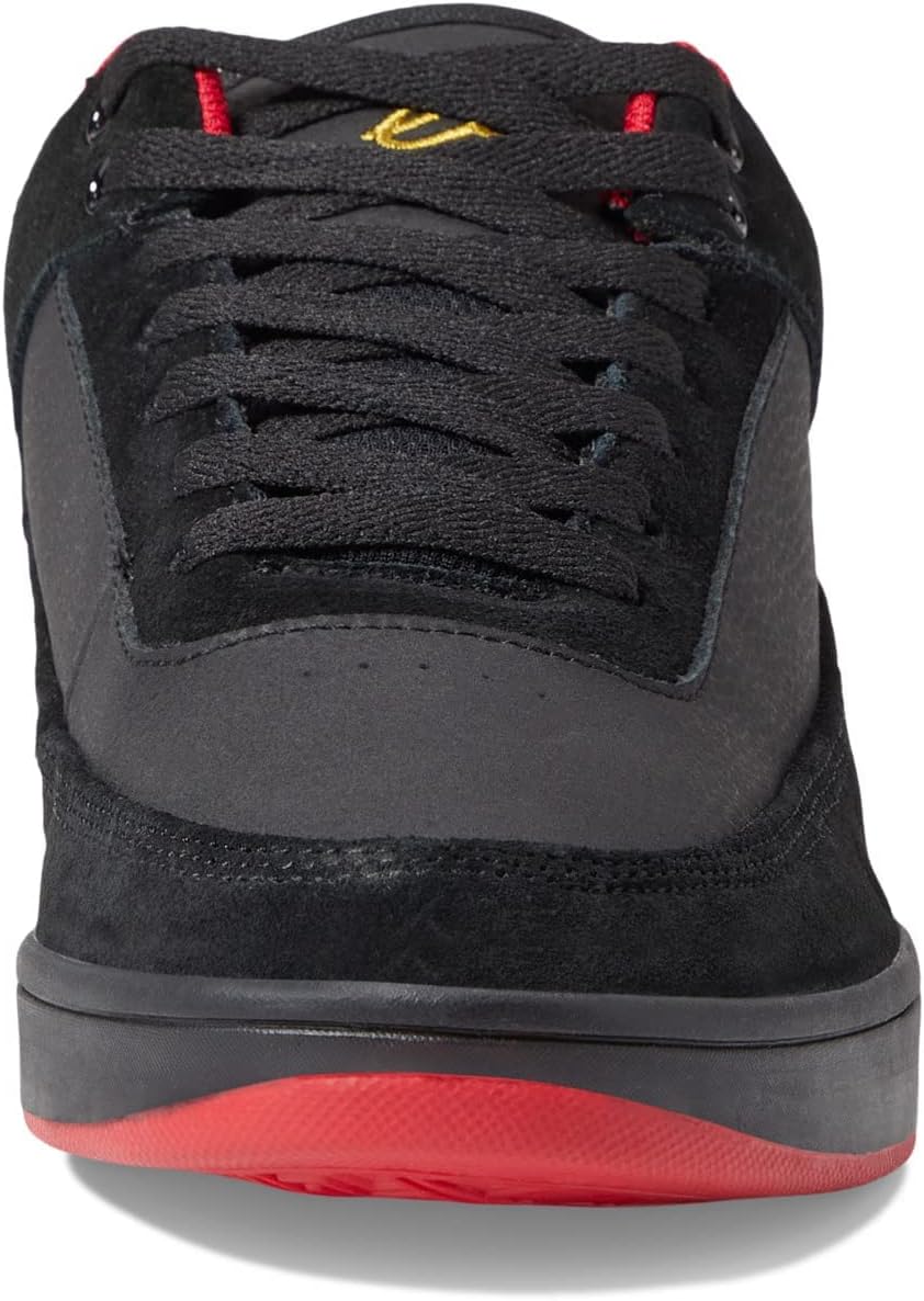 eS Stylus Mid Black/Red Men's 10.5, Women's 12 Medium