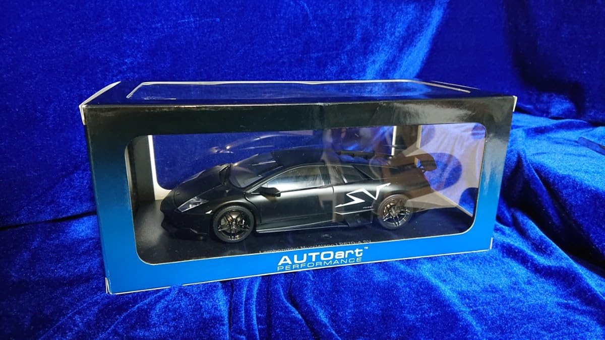 オートアート 1/18 ランボルギーニ ムルシエラゴ LP670-4 SV 1/18 ランボルギーニ ムルシエラゴ LP670-4 SV (マット