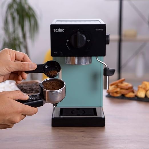 Solac CE4504 Squissita Easy Blue Espresso Machine, 20 Bar, Double Cream,  Espresso and Cappuccino, 1050 W, Filter Holder 1 or 2 Coffee, Single  Dose/Grind, Stainless Steel Atomiser, 1.5 L, Blue : Amazon.de: Home \u0026  Kitchen