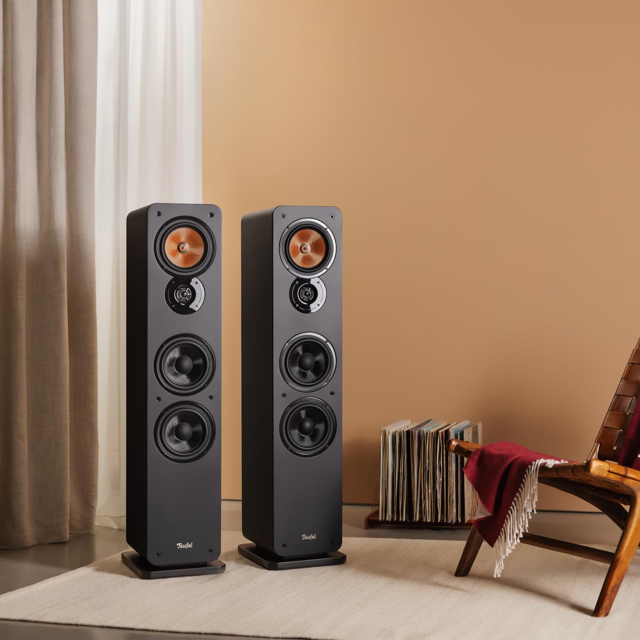 Teufel ULTIMA 40 Surround 5.1-Set, Sistema Home Cinema 5.1 con Altoparlanti da Pavimento, Subwoofer, Design Bass Reflex, per Qualsiasi Ricevitore AV, Nero