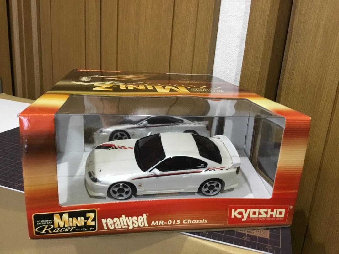 ミニッツNISMO SILVIA R－TUNE　レディセット（新品） 京商 ミニッツRWDシリーズ レディセット ザナヴィ ニスモ GT-R
