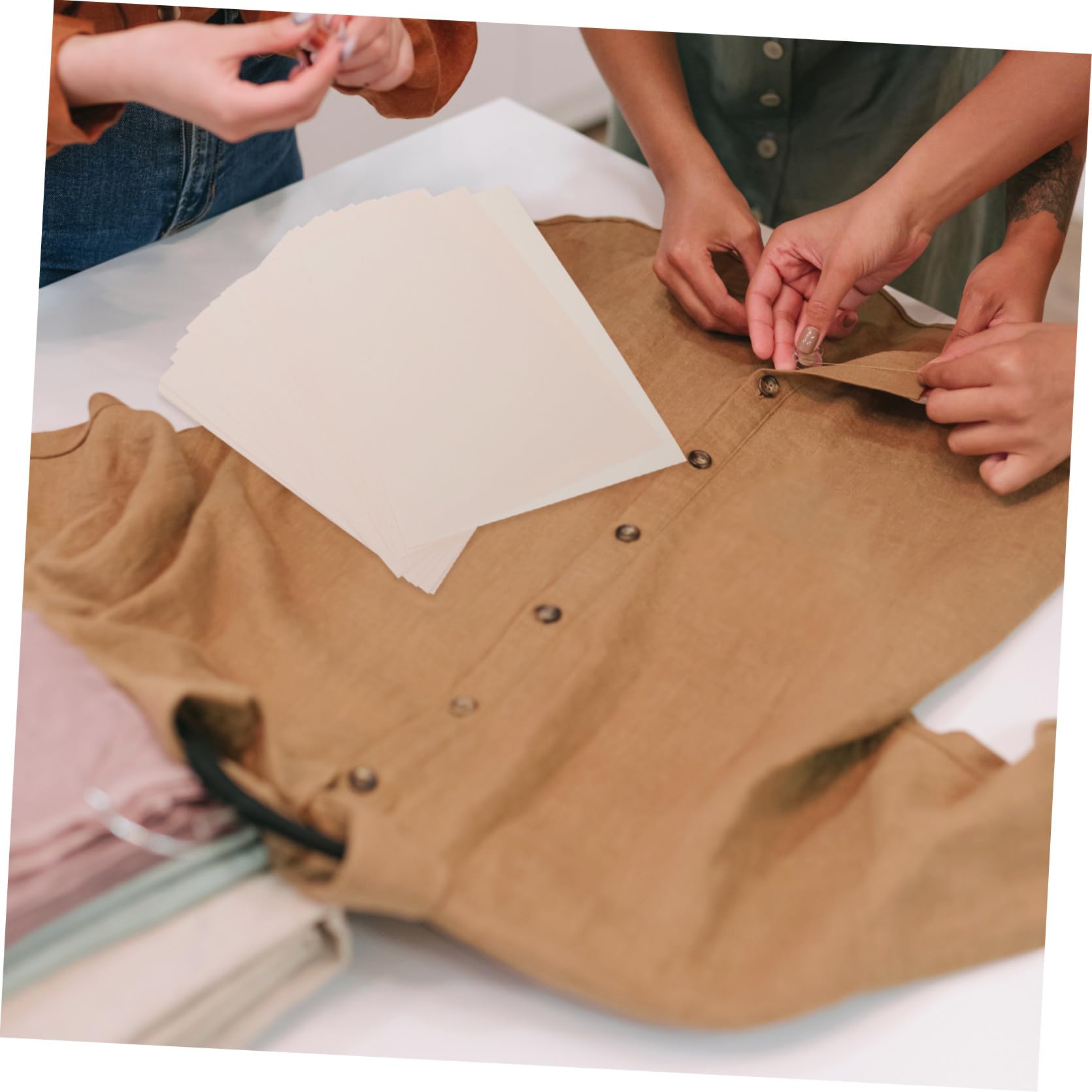 SEWACC 100 Stück Sublimationspapier für Textildruck Hitzebeständiges Transferpapier Kompatibel mit Sublimationsdruckern Bedruckbar mit Sublimationstinte für T Shirts Kissen Taschen DIY