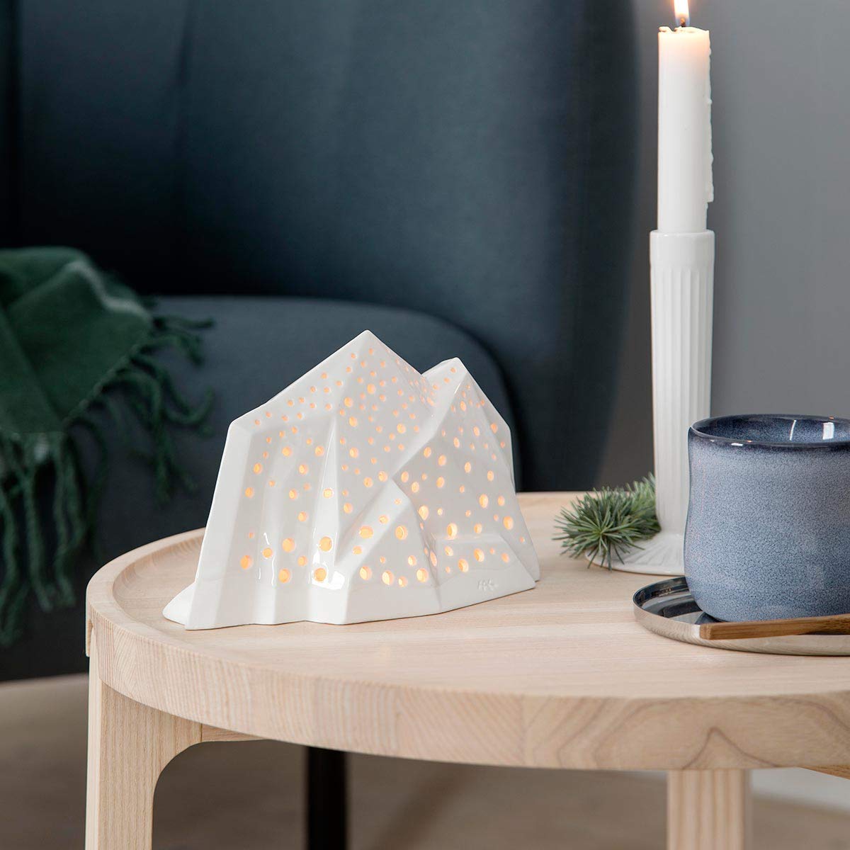 Kähler Nobili Tea Light Candle Holder Ceramic Snow White/White 