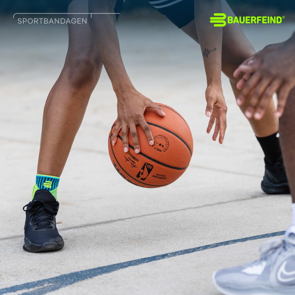 BAUERFEIND Sprunggelenkbandage „Ankle Support“ Unisex, 1 Sprunggelenk Bandage für Sport wie Fußball, Fitness und Joggen, Kein Umknicken durch Knöchelbandage, Schwarz, M