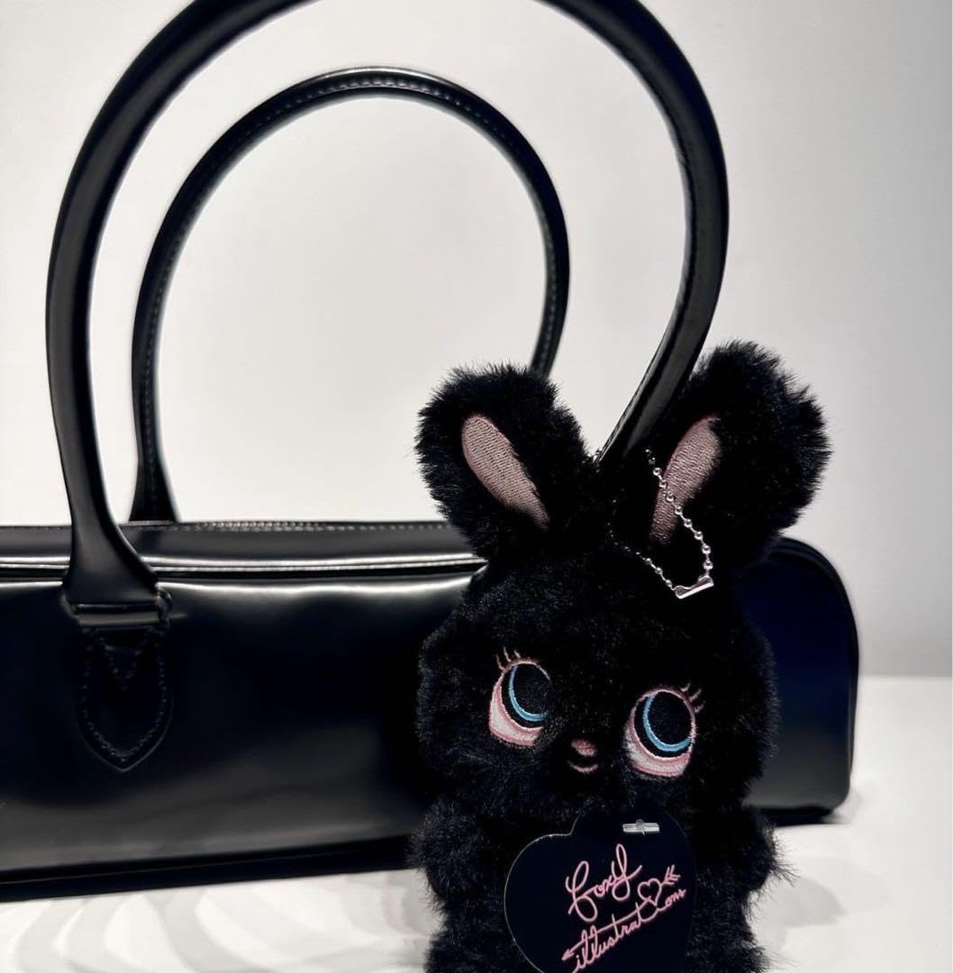 黒うさぎちゃん Amazon.co.jp: foxy illustrations うさぎ : おもちゃ
