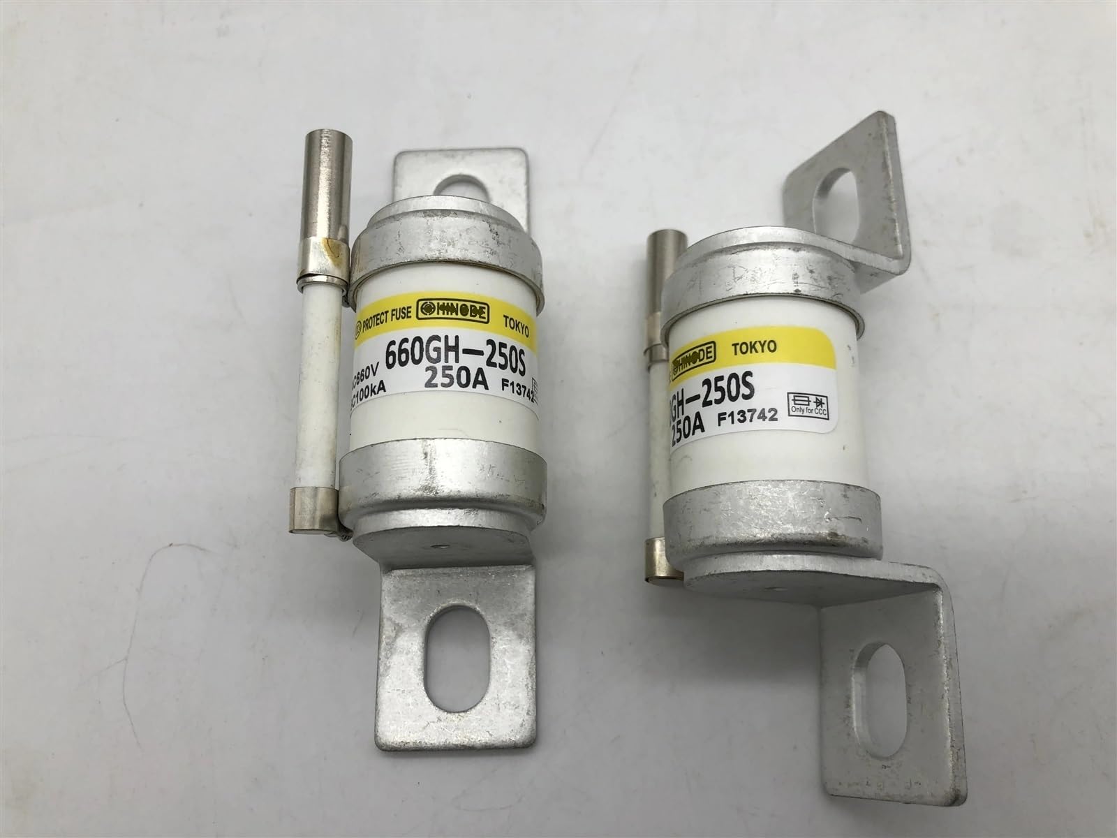 IEUMJNAT 1pcs Fuses 660GH-250S 250A 660V / 660GH-250ULTC(660GH-250ULTC)