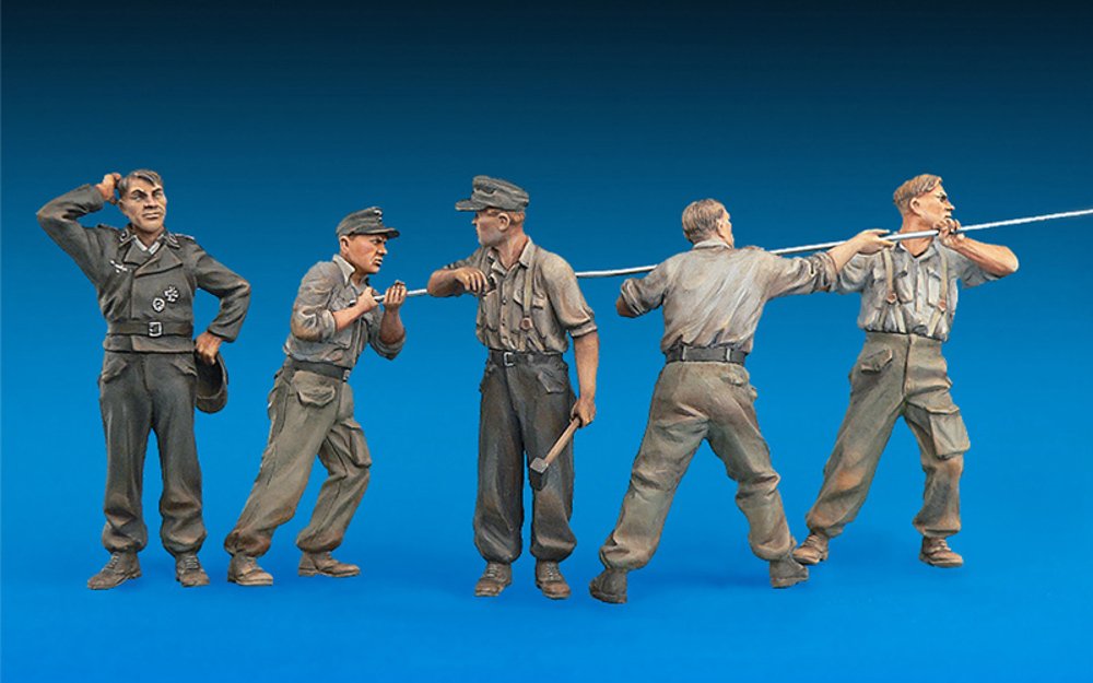 Amazon | ミニアート 1/35 ドイツ戦車兵 作業シーン フィギュアセット
