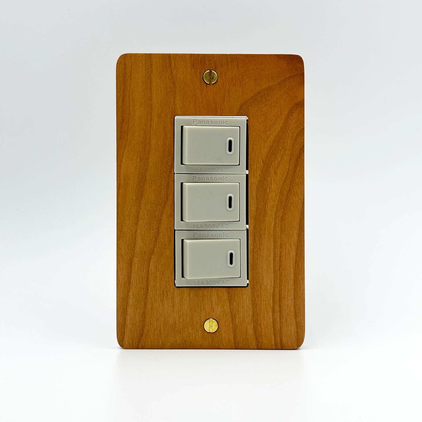 Amazon.co.jp: BiHeimdallr 天然木 コンセントカバー 木製