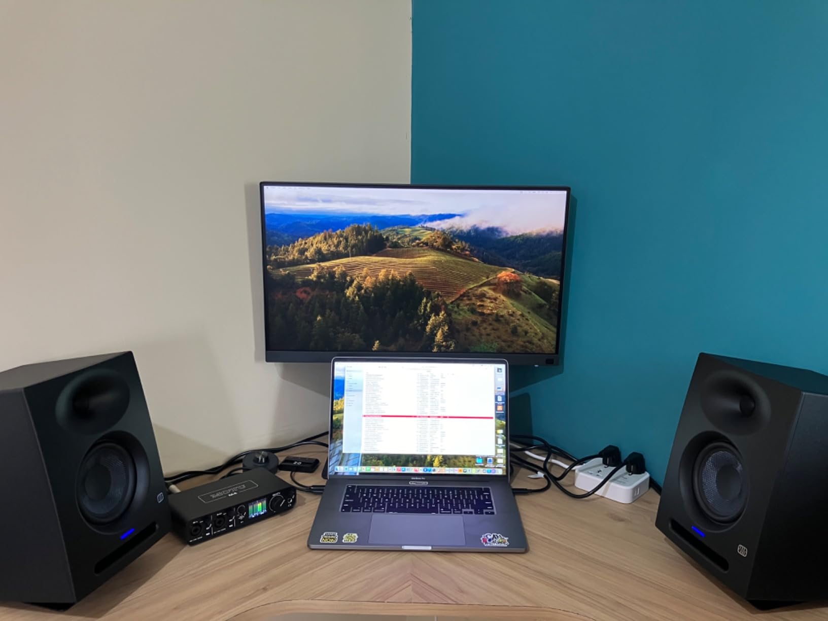 PreSonus Eris Studio 4 4 5 Inch XLR High Definition Professional Studio