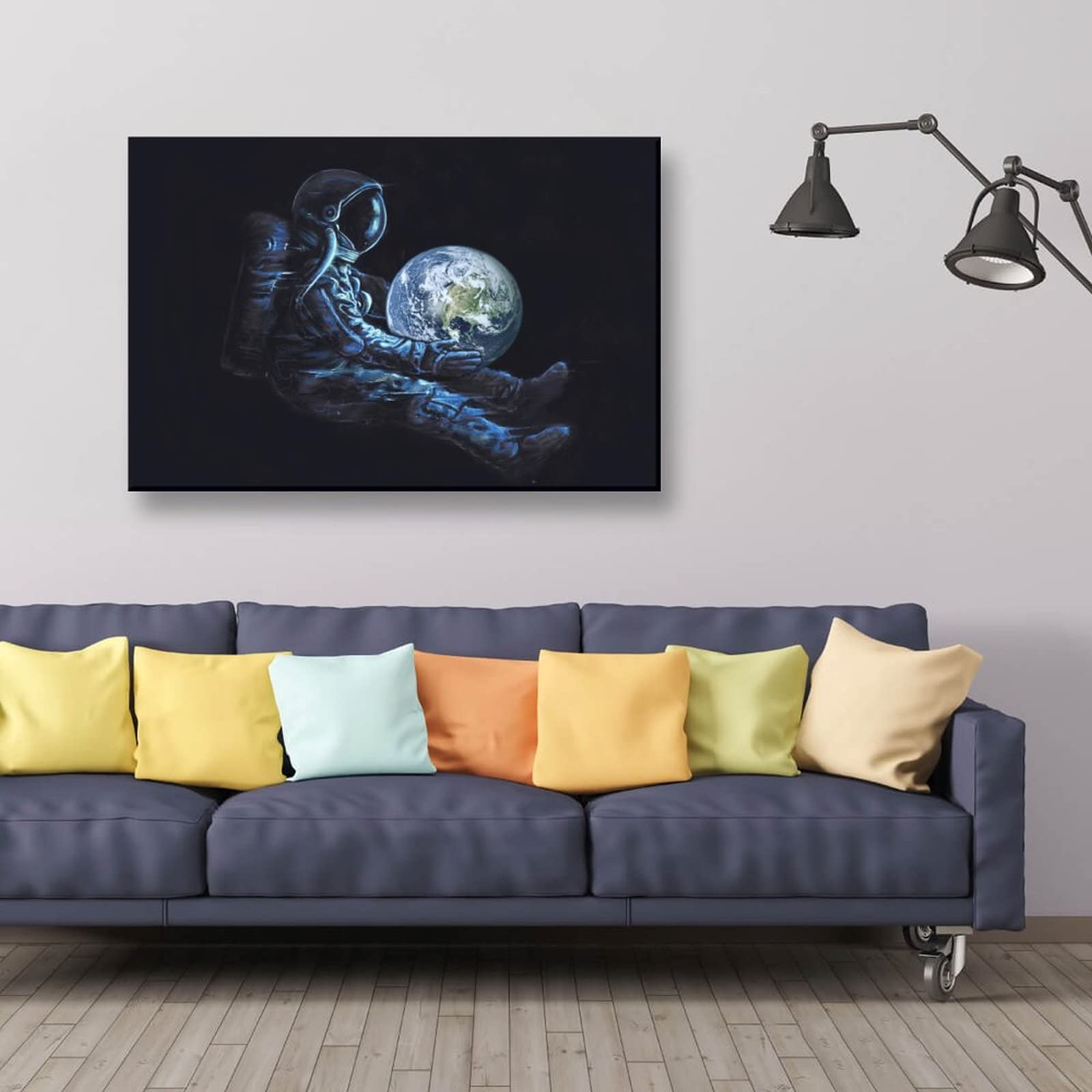 Amazon｜宇宙芸術宇宙飛行士地球を腕に抱く1風景の要約 ホーム装飾