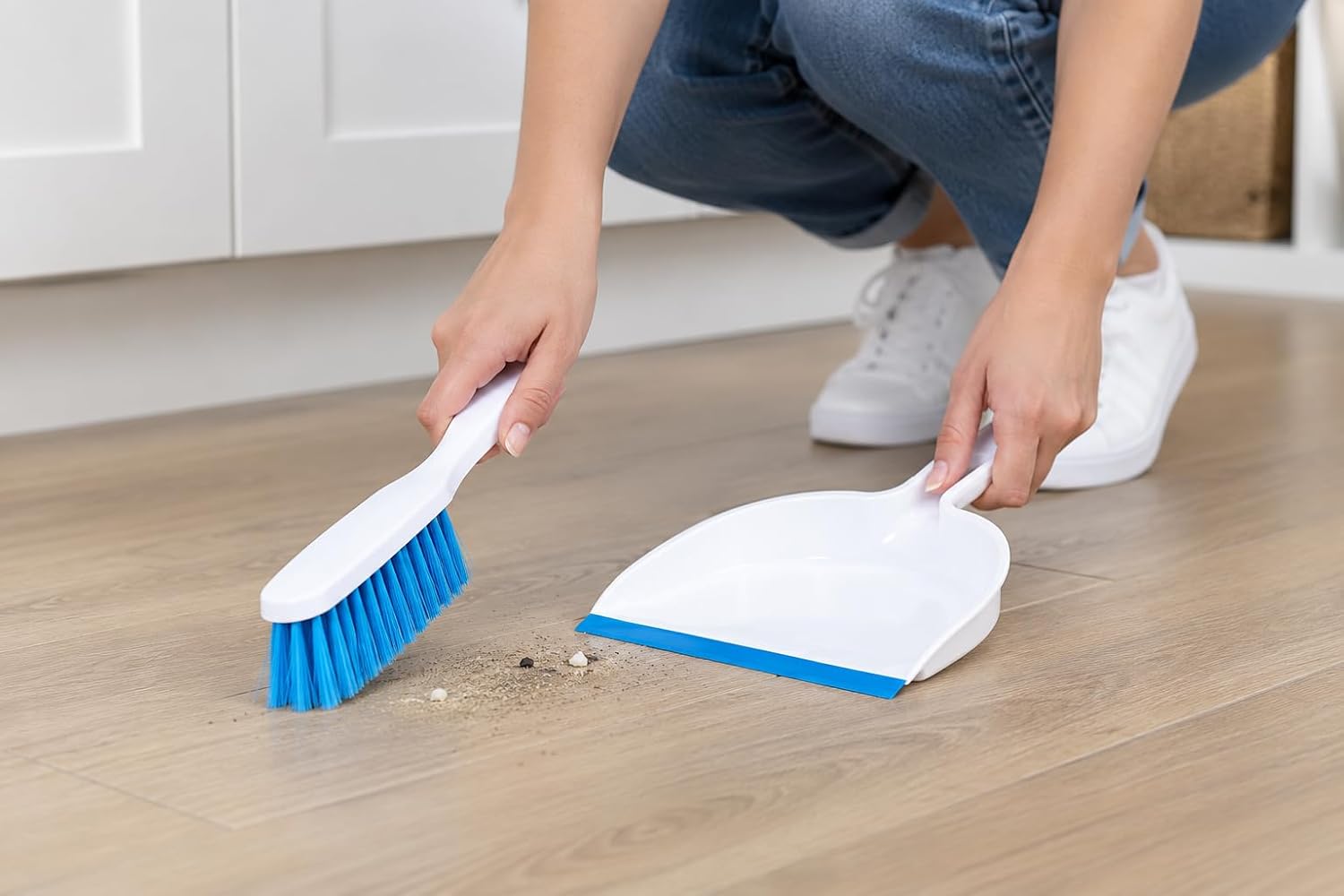 FIORI | Dust pan Broom Dustpan Brush | Dust Pans with Brush, Dustpan and Brush Set, Handheld Broom and Dustpan Set are Used to Clean Kitchens, Floors, Tables, and Animal Cages