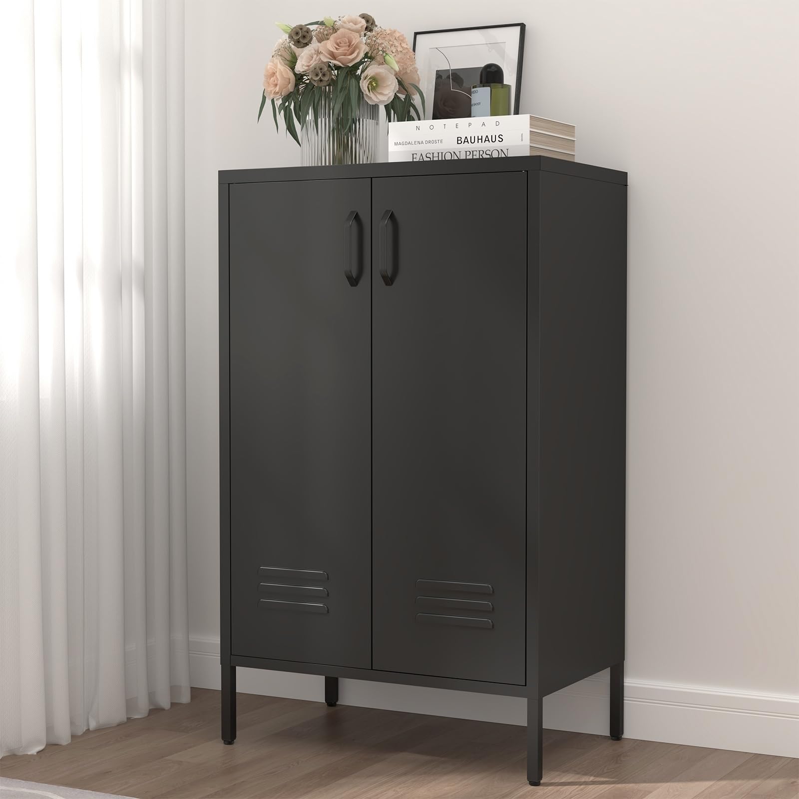 Sweiko Armoire de Rangement en Acier équipée de Deux Portes et de Deux étagères réglables, Meuble d'appoint Polyvalent, idéal pour Le Salon, la Cuisine ou la Chambre à Coucher (Black)