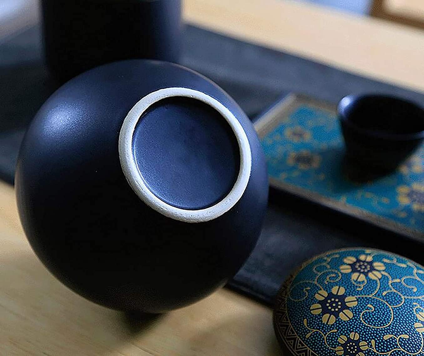 Ceramic Tea Pot, Household Storage Pot with Lid, Kitchen Table Decoration Coffee Pot, Condiment Pot, size