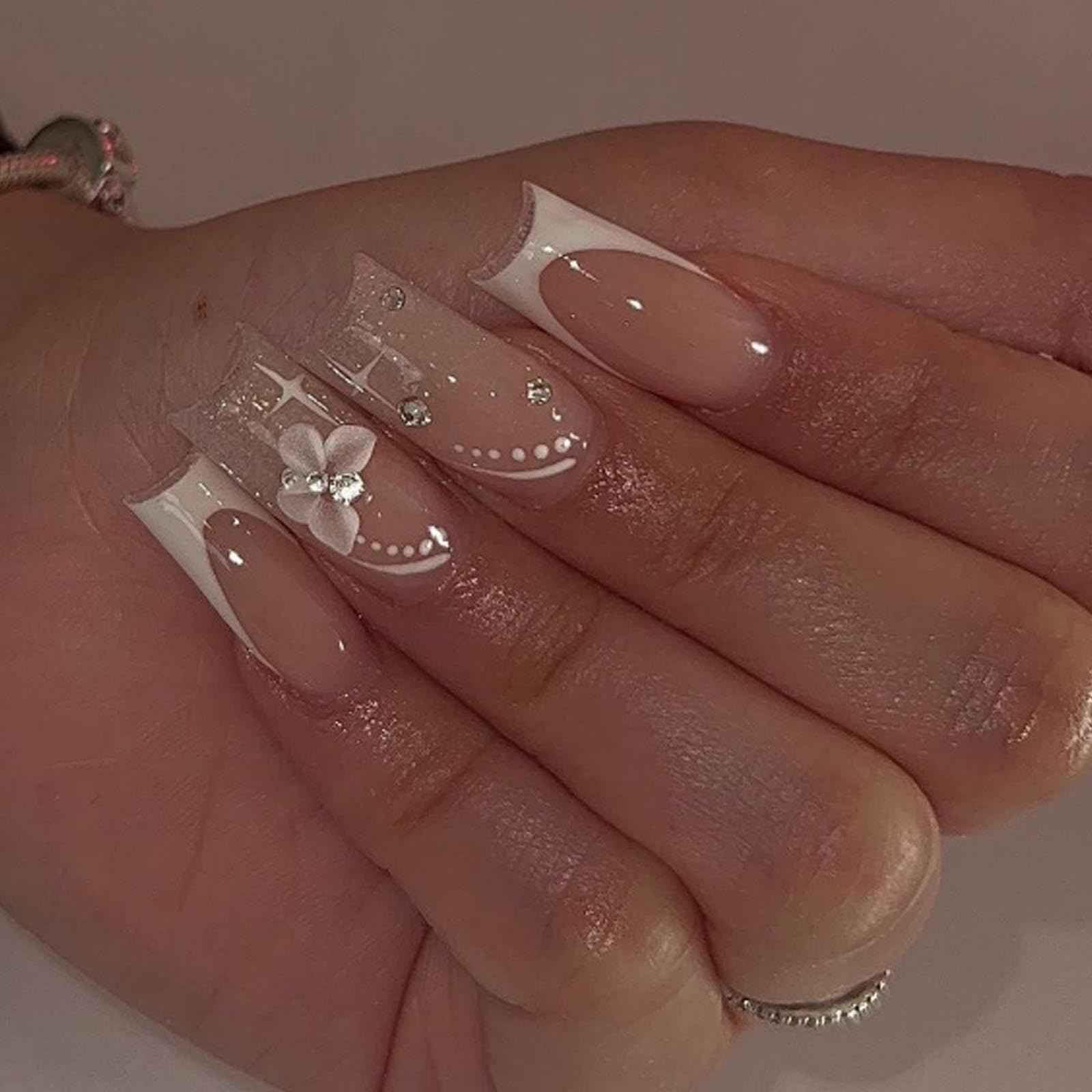 Hkanlre Medium Press on Nails Flower Fake Nails Tips Full Cover False Square French Nails for Women and Girls 24PCS