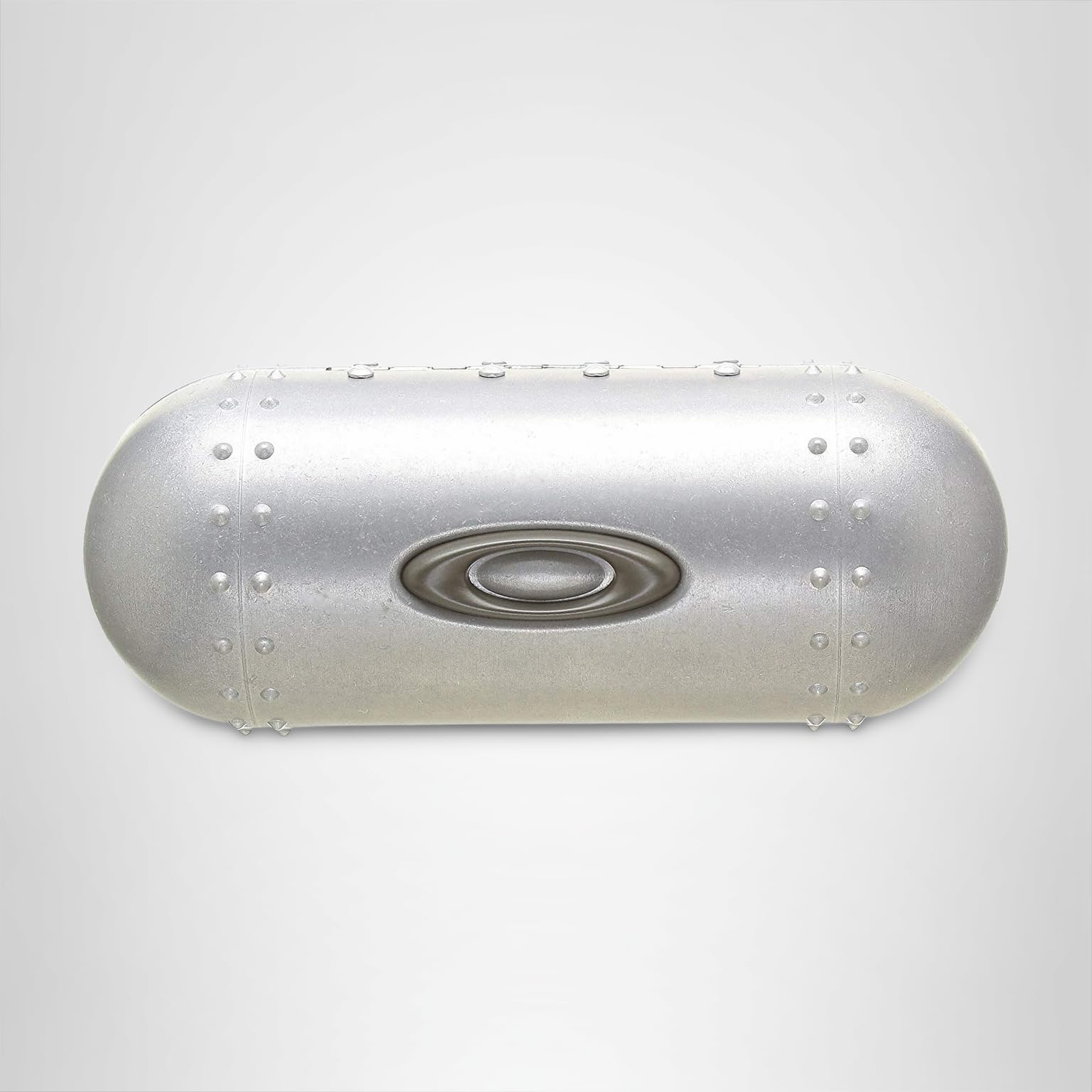 Amazon.com: Oakley Womens Large Metal Vault Sunglass Case, Silver