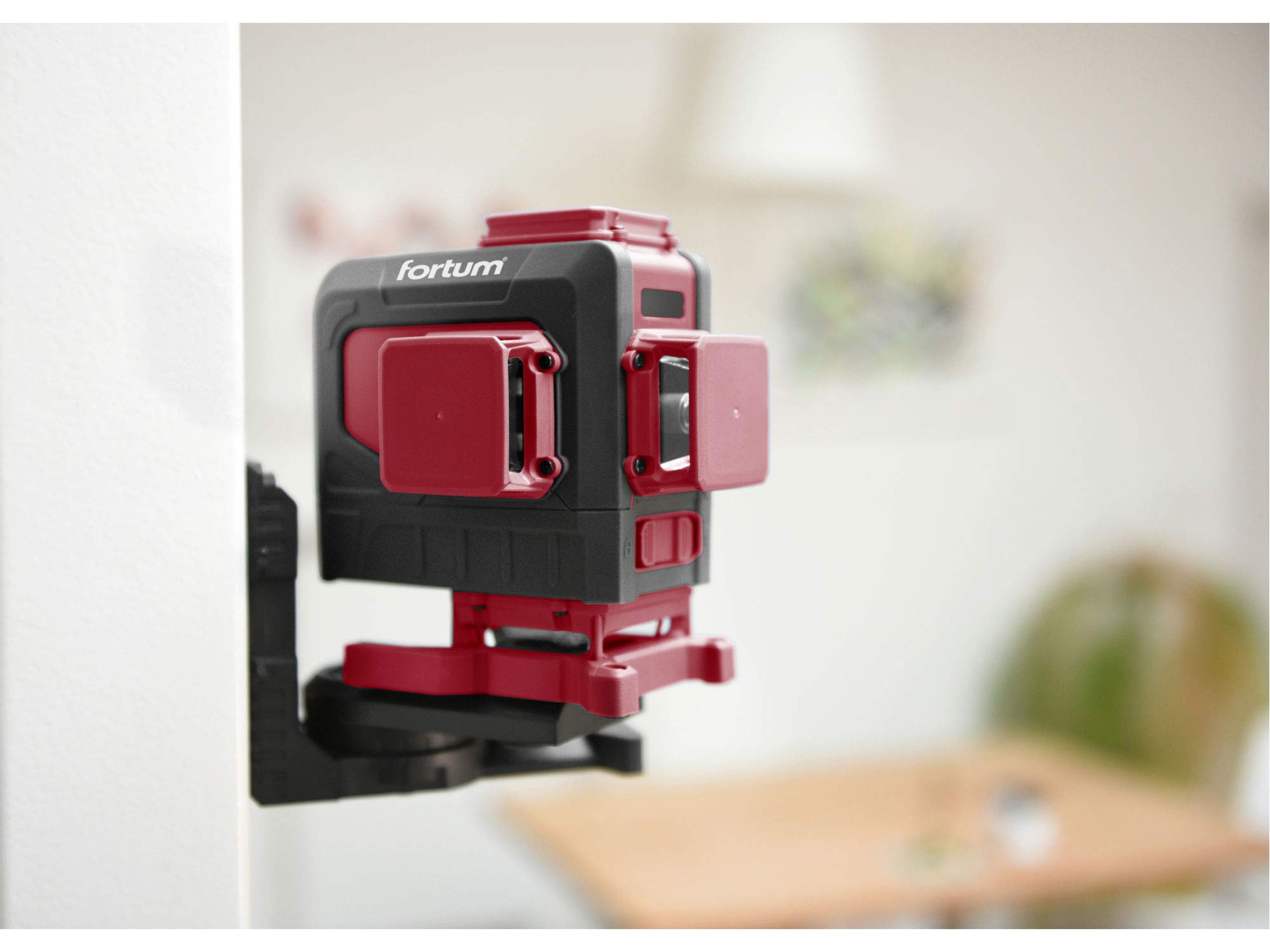 Laser krzyżowo-liniowy zielony laser 3D (3 x 360 stopni), samopoziomujący, niska pozioma linia, w zestawie moduł mocujący 360° (magnes, śruba, statyw), IP 54, 30 m