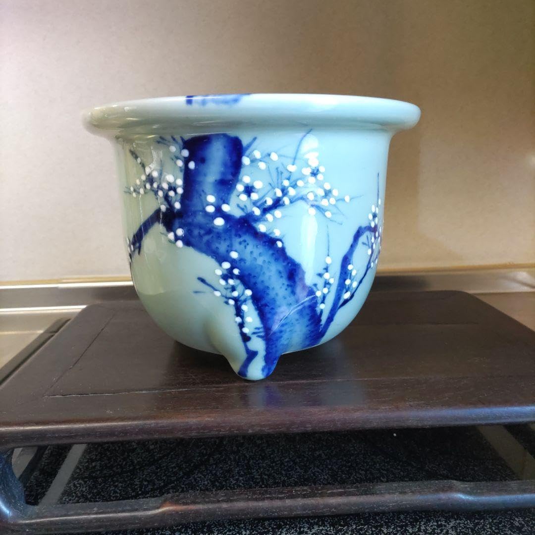 尾張焼　花鉢 梅　古美術 Amazon.co.jp: 盆栽鉢、尾張焼、 瀬戸焼 、青磁、 染付 梅図 3本足