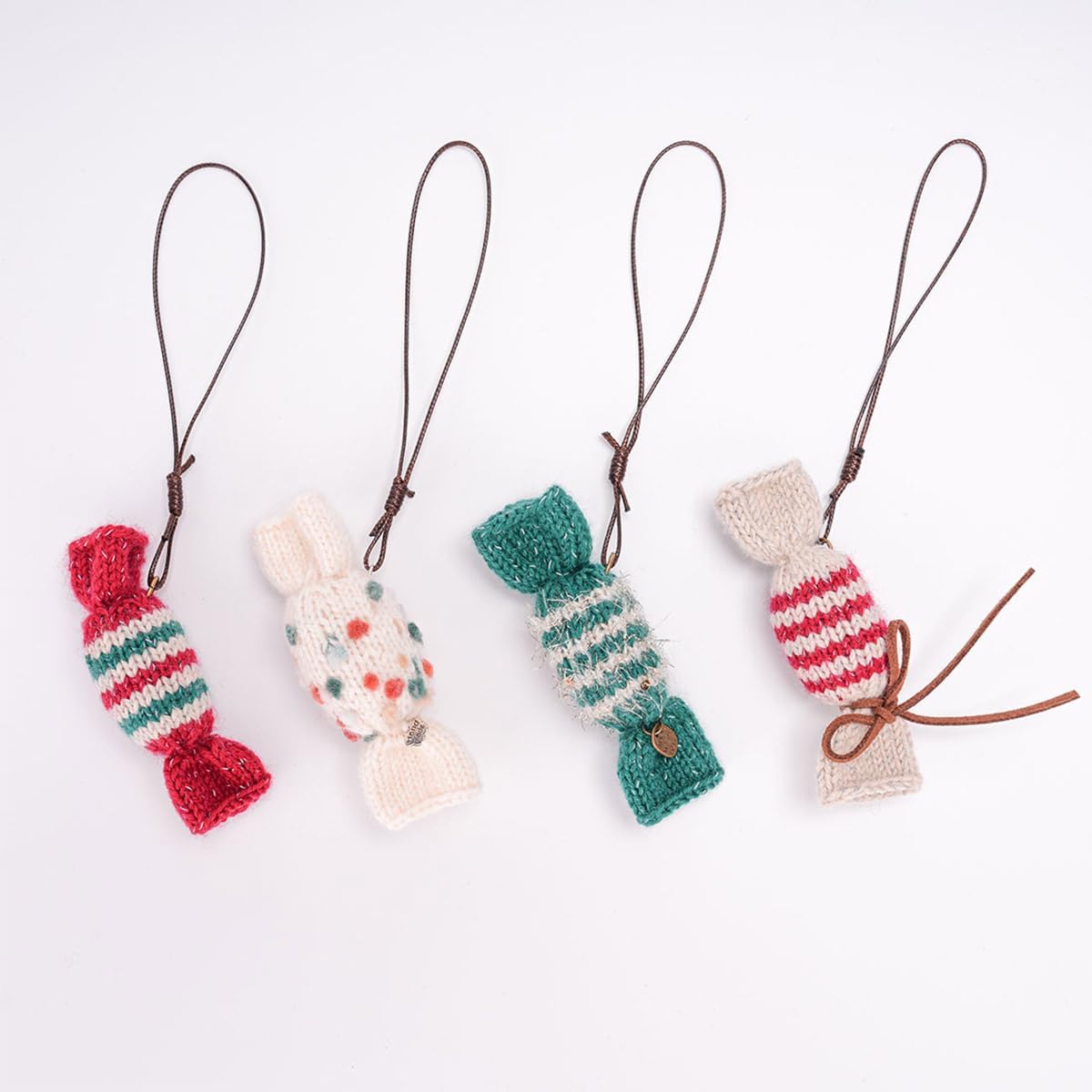 Advent Calendar 2025, Crochet Kit 24 Days Countdown Calendar, Handmade DIY Crochet Kit for with Video Tutorial, Complete Beginner Set, Gift Home Decor Craft Christmas