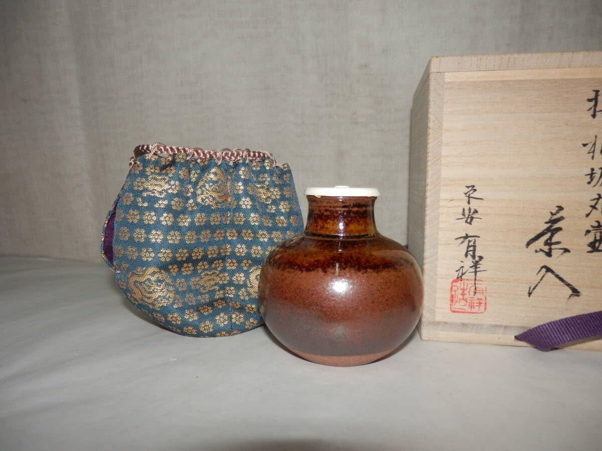 タイ古陶磁　スンコロク　宋胡録　青磁　蓋壷　C　9088 タイ古陶磁 スンコロク 宋胡録 青磁 蓋壷 C 9088 - メルカリ