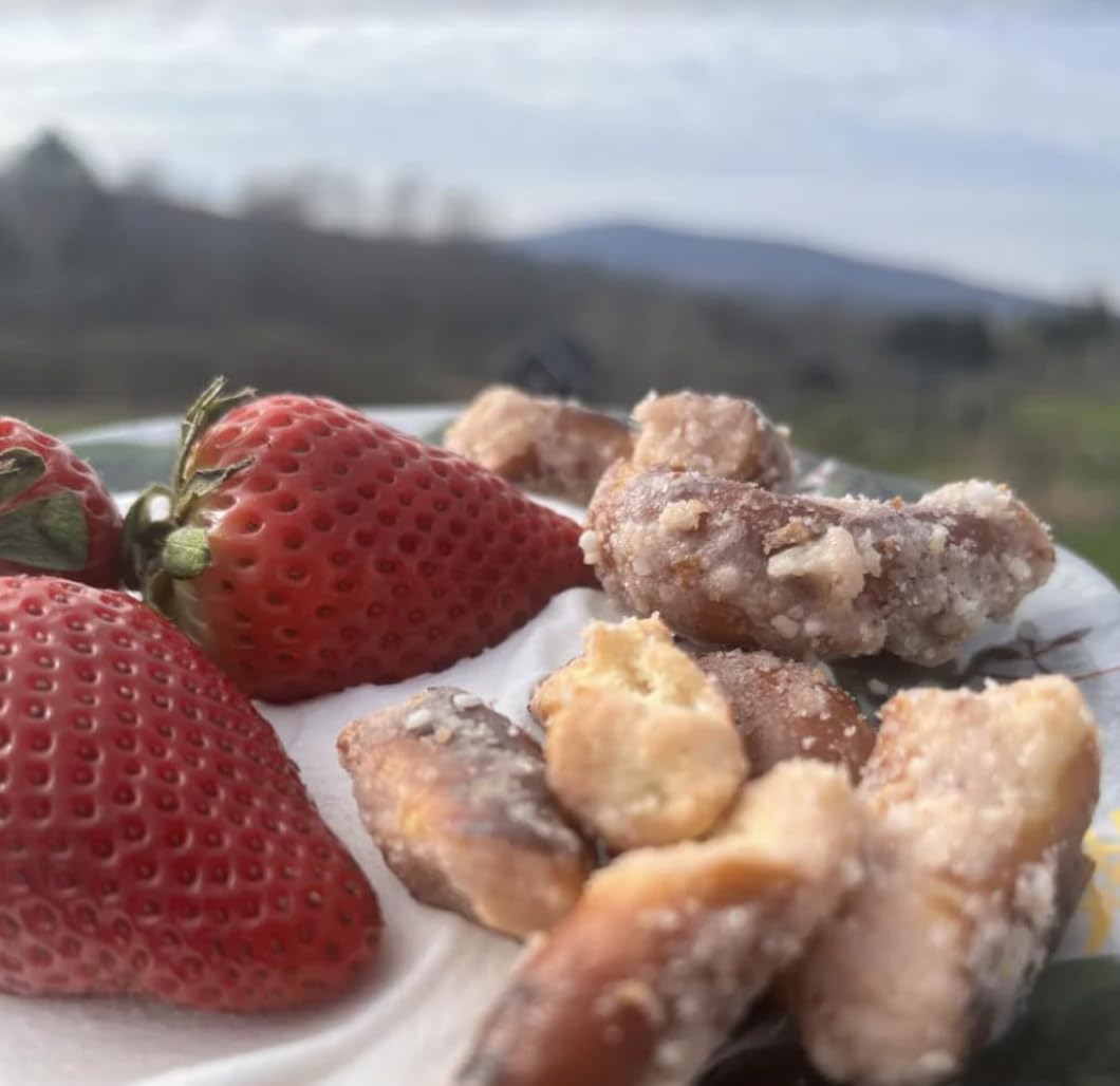 Core Flavors Pretzel Bites 5 Count Case: 1 Sugar + Spice, 1 Coffee + Cream, 1 Lemon + Poppy, 1 Berries + Cream, 1 Orange + Ginger