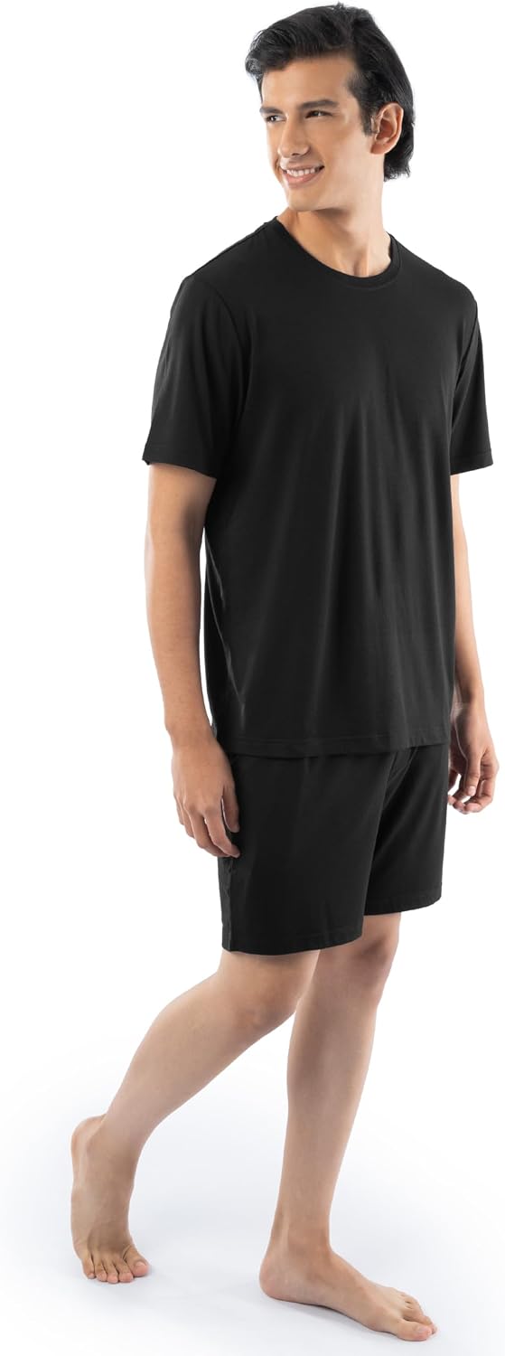 Fruit of the Loom Men's 360 Stretch T-Shirt and Shorts Pajama Sleep Set