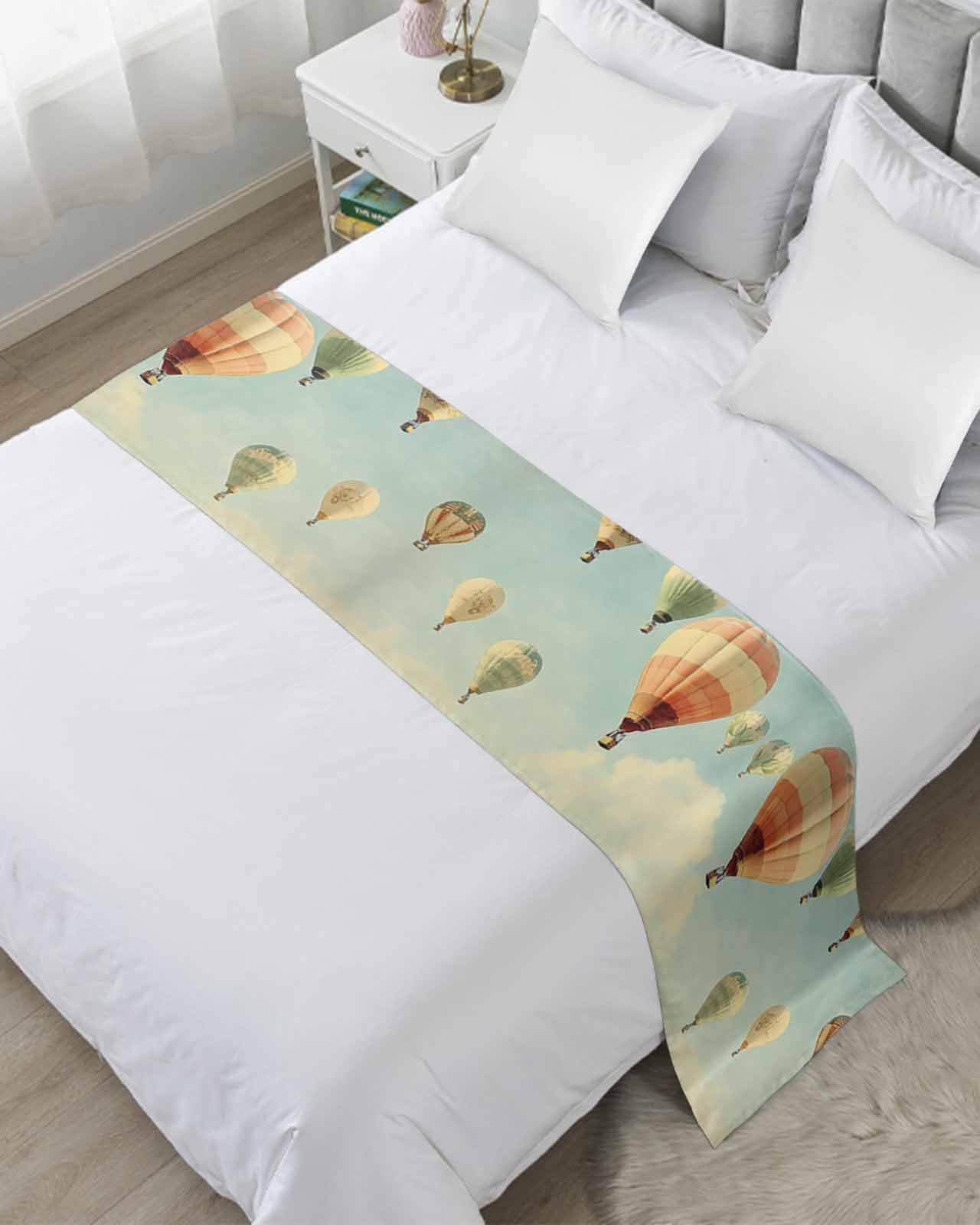 Hot Air Balloon Flying Bed Runner for Cal. King Size, Vintage Modern Balloon Bedspread Protector Slipcover Bed Scarf for Foot Runners & Scarves for Bedroom Hotel Wedding Room 94x20 Inches