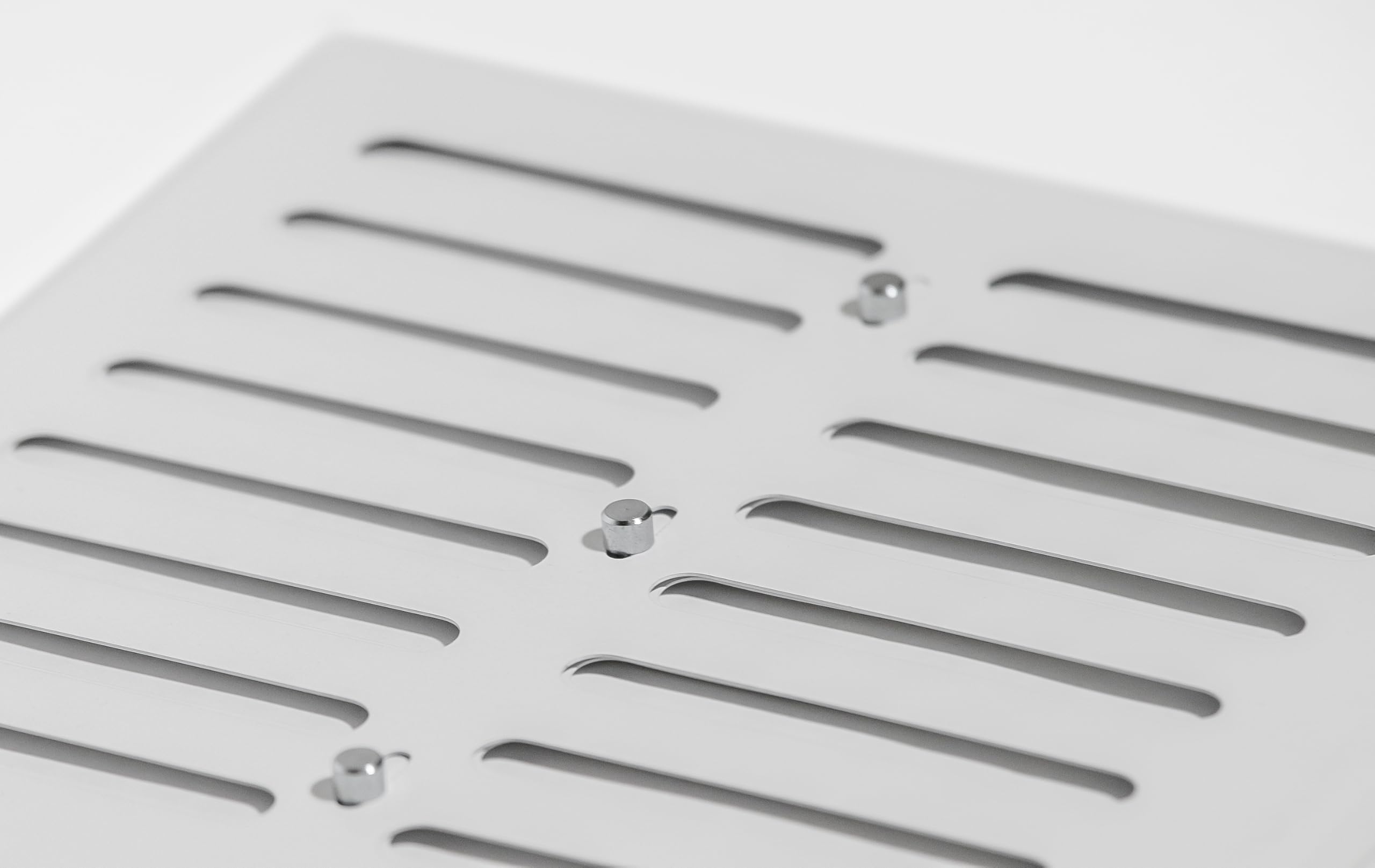 Rejilla de Ventilación Regulable 25x25 cm Cuadrada – Acero Galvanizado Blanco RAL 9016 con Lamas de Apertura/Cierre – Para Pared o Techo.