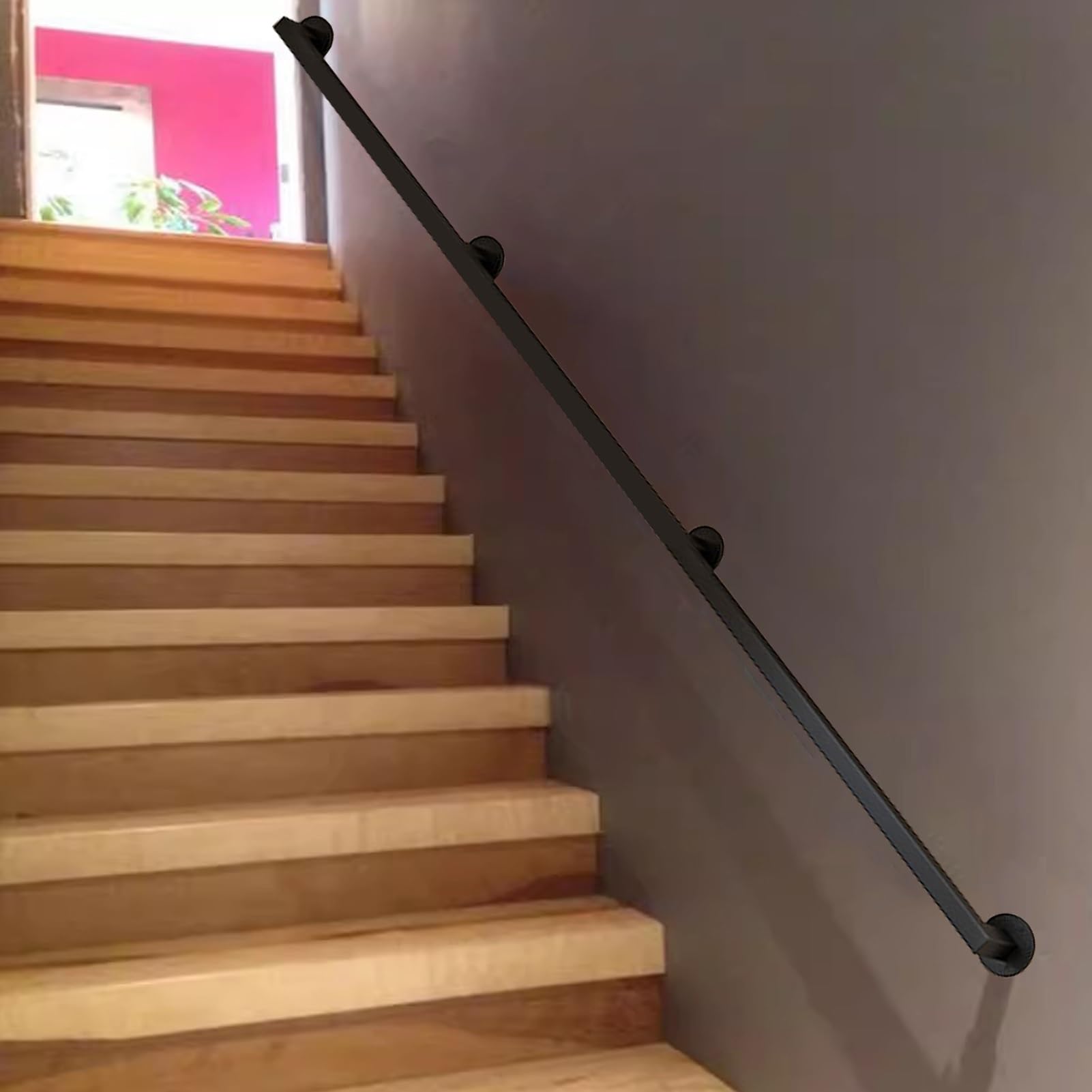Rampe d'escalier stable avec support mural robuste pour balustrade