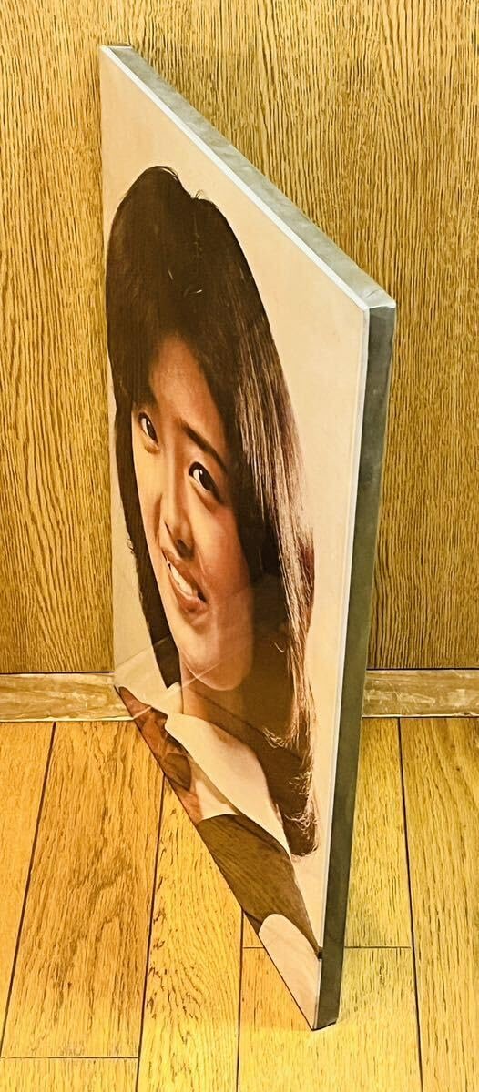 Amazon.co.jp: 当時物 山口百恵 ポスター 写真 パネル 木製パネル 