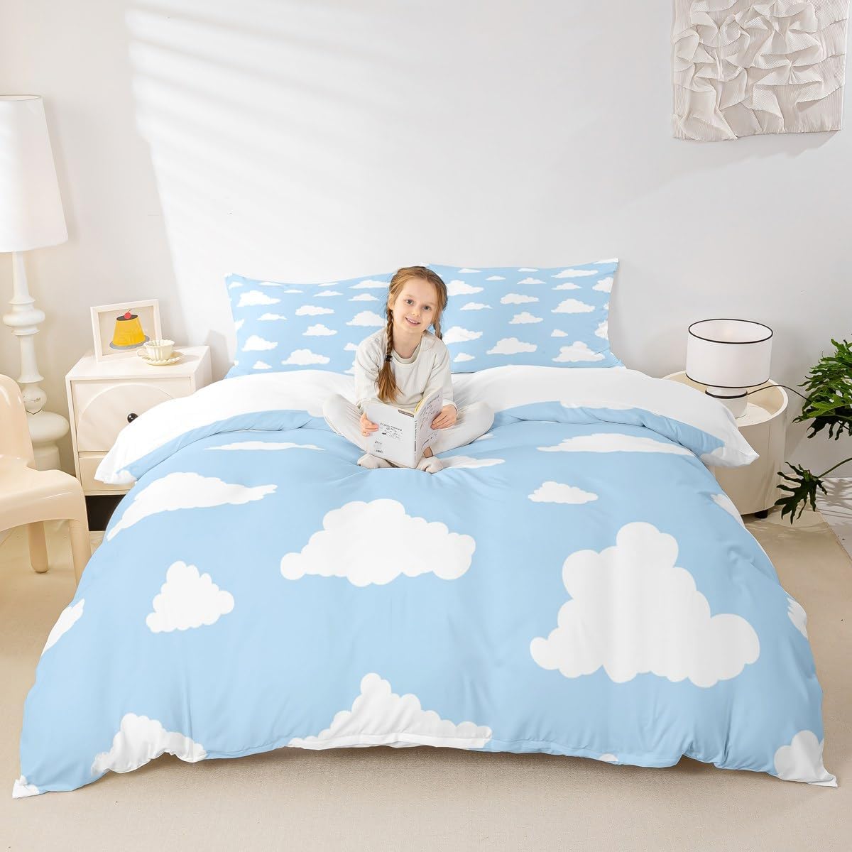 White Clouds Duvet Cover,Cartoon Clouds Blue Sky Decor Bedding Sets for Kids Teens Adults,Simple Style Graffiti Decorative Quilt Cover with 2 Pillowcases(No Comforter) Full Size 3 Pcs
