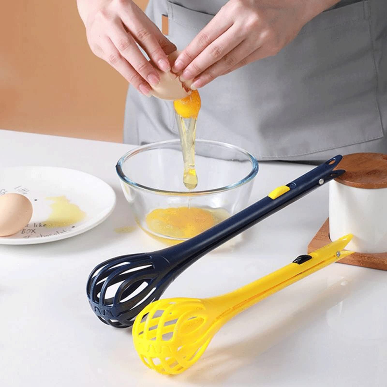 Trzepaczka do jajek wielofunkcyjna trzepaczka do jajek kuchenne szczypce do żywności ręczna trzepaczka do jajek łyżka gadżet kuchenny mikser klipsy do sałatek (niebieski)