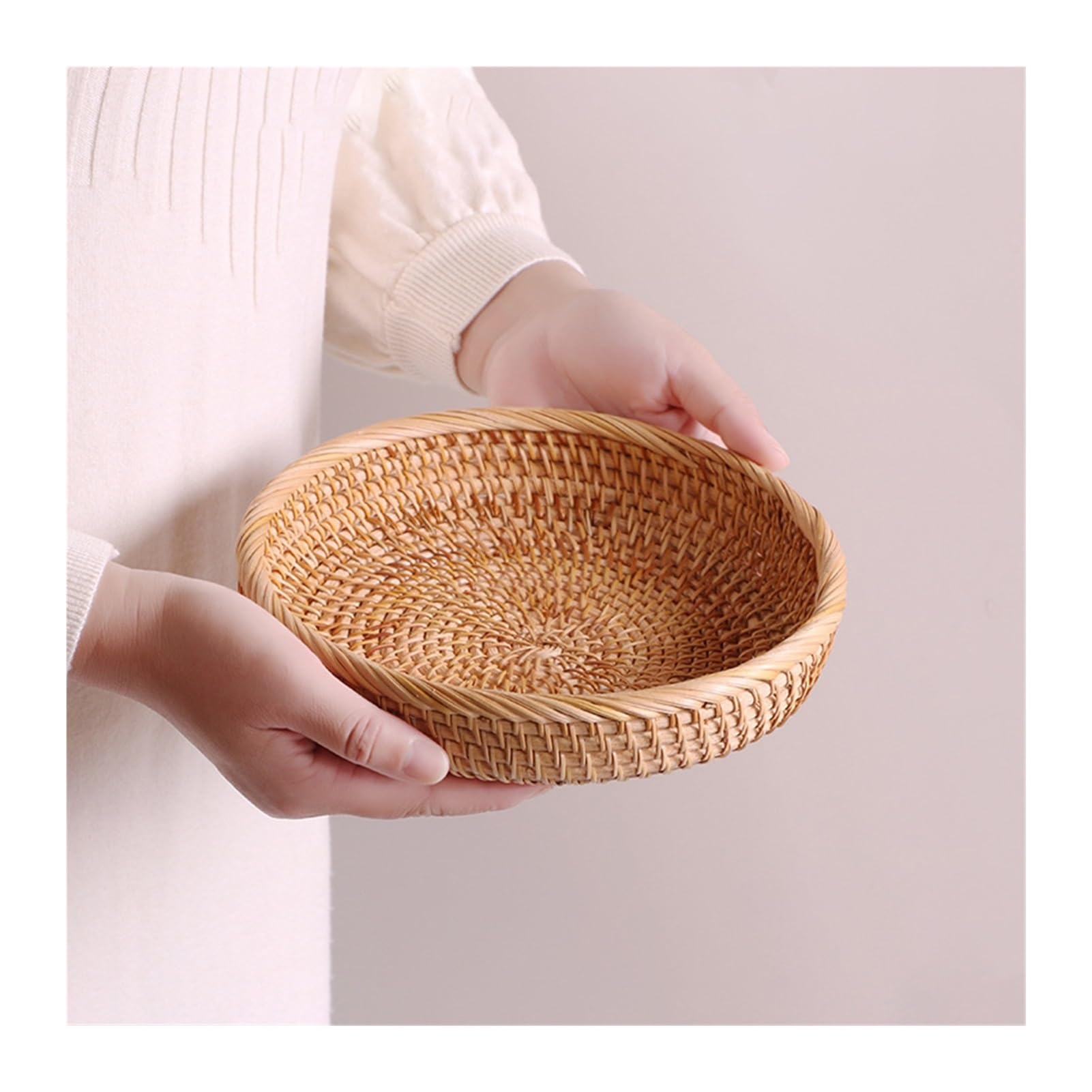 Handwoven Wicker Round Rattan Tray Fruit Serving Storage Bowls Bread Basket for Table Natural Serving Basket for Crackers Farmhouse Decor