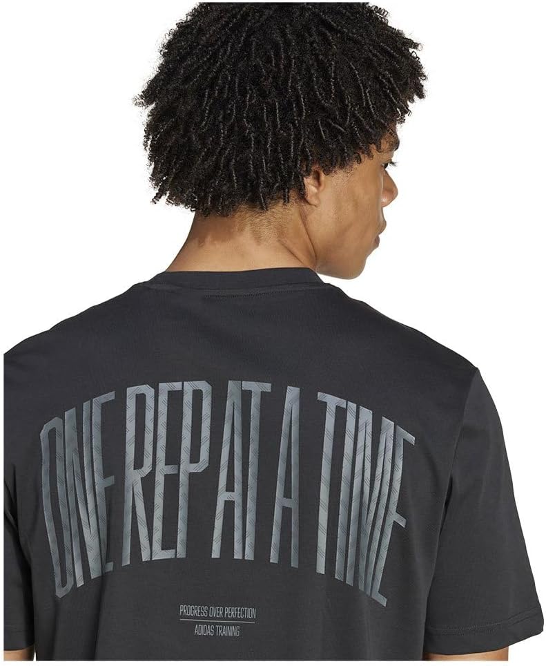 تيشيرت سترينغث جرافيك للرجال من اديداس 2026 - view 6