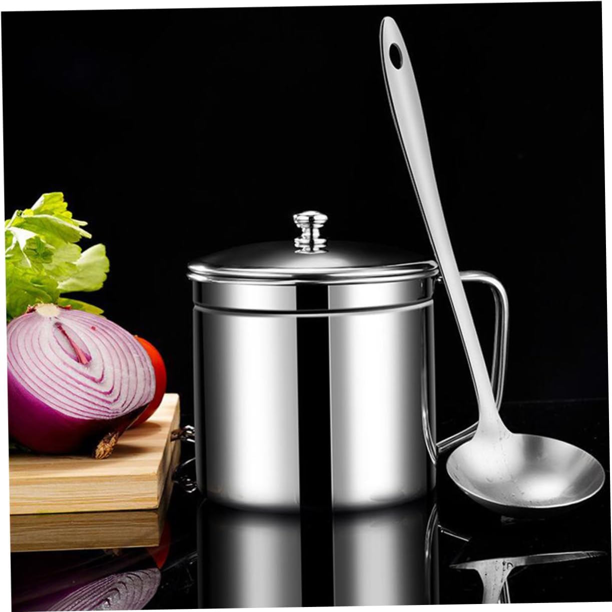 1Pc Stainless Steel Oil Filter Pot with Lid Oil Holder and Kitchen Supply Easy to Clean Grease Strainer for Household Cooking and Silver Finish