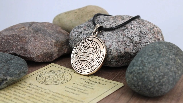 Amazon.com: Moonlight Mysteries Bronze Fourth Pentacle of Venus