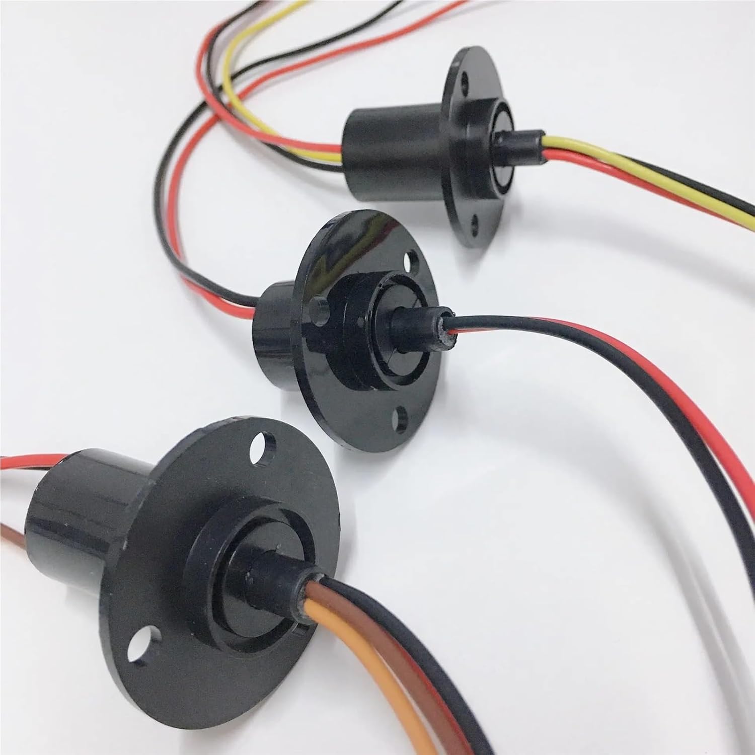 1PCS Large Current 15A Wind Power Slip Ring 2/3/4CH Channels Wires Dia. 22mm Conductive Flange Slipring for RC Model Accessories(Dia 22mm 2CH 15A)