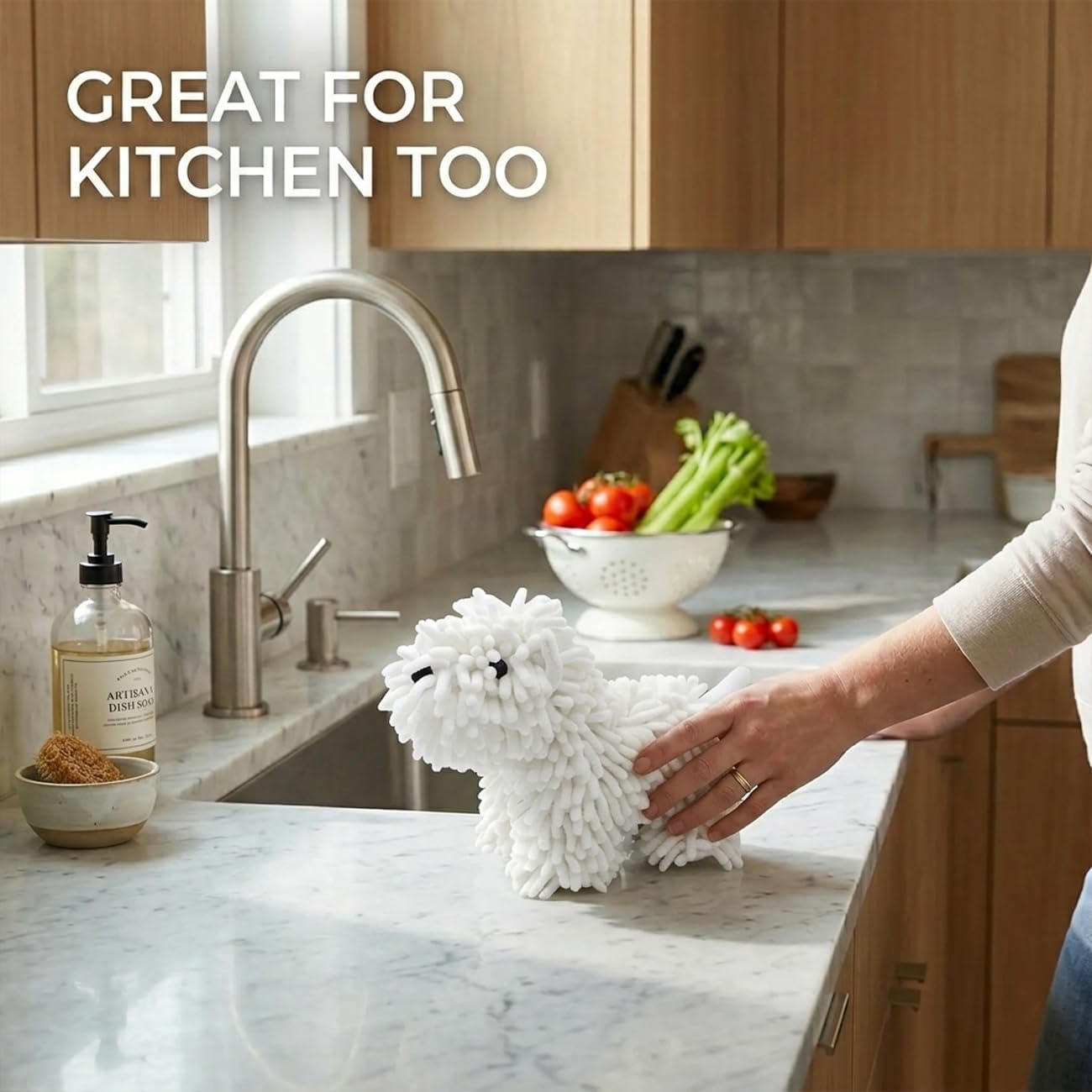 2 Pack Cute Dog Chenille Hand Towel, 3D Puppy Hangable Fuzzy Ball Hand Towel Microfiber Super Soft Absorbent Bathroom & Kitchen Towels with Hooks, Can Be Placed on the Sink Countertop (White+Brown)