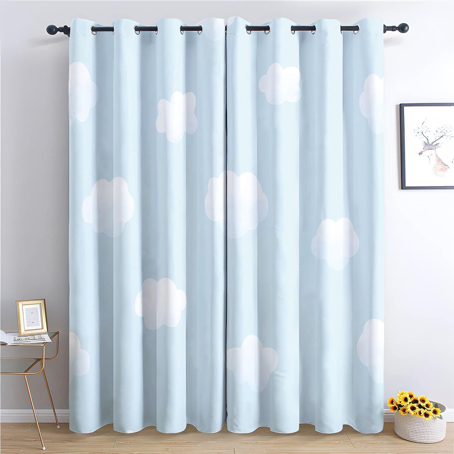 Verdunkelungsvorhang Kinderzimmer 2er Set - Vorhänge Hellblau mit Wolken, Cartoon Gardinen Blickdicht Thermovorhang Ösenschal für Babyzimmer, Schlafzimmer & Jungen/Mädchen, H 166 x B 75 cm