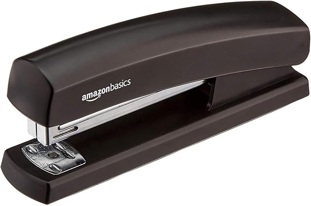 Amazon Basics Zszywacz z 1000 zszywek, czarny