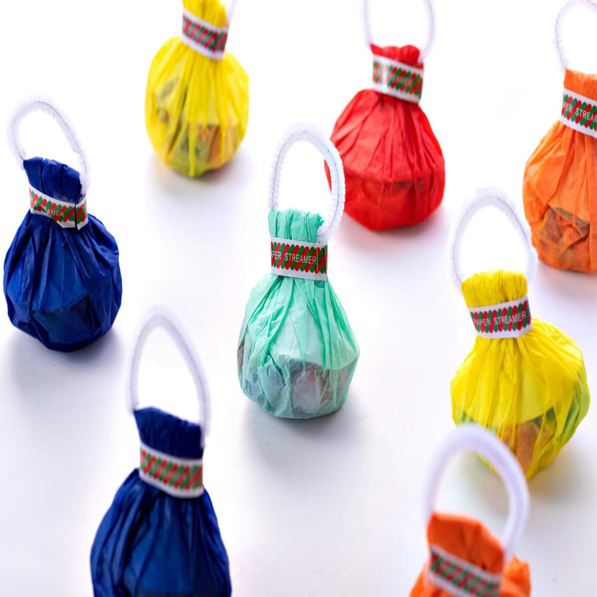 Uncluttered Confetti Poppers Hand Throw Streamer Poppers Colorful Indoors/Outdoors 24 Count