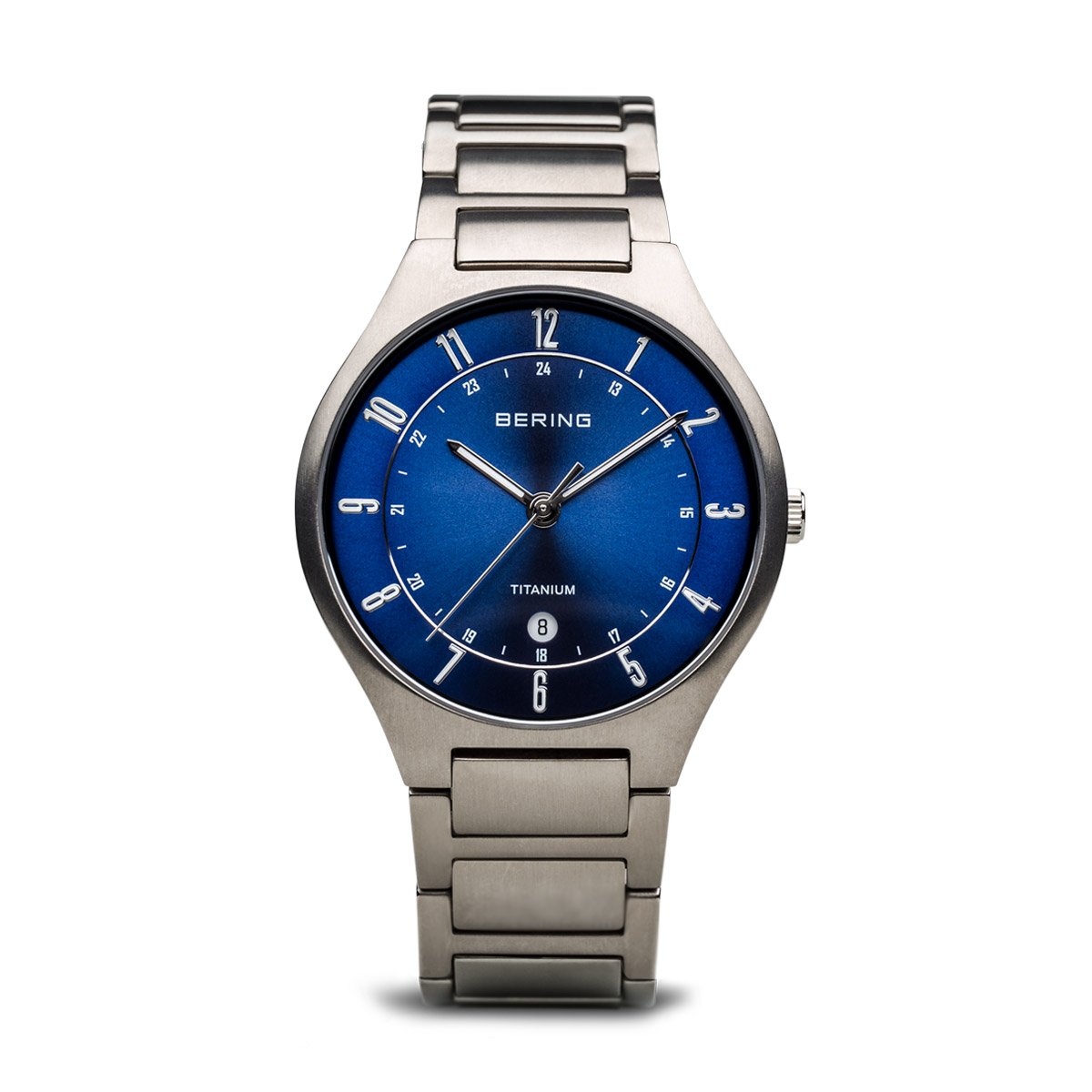 BERING 11739 Orologio da uomo al quarzo, orologio da polso, quadrante con finitura raggio di sole e cassa in titanio da 39 mm, cinturino in titanio con elementi in titanio, 5 ATM