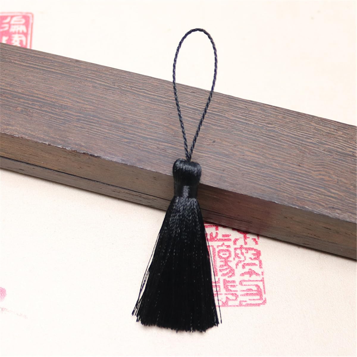 10 Pezzi Nappe Mini Setose da 5 cm, Nappe Colorate con Frange, Segnalibri, Nastri a Nappa, Nastri per Lavoretti, Nastri a Nappa Fatti a Mano per Lavoretti Fai da Te (Nero)