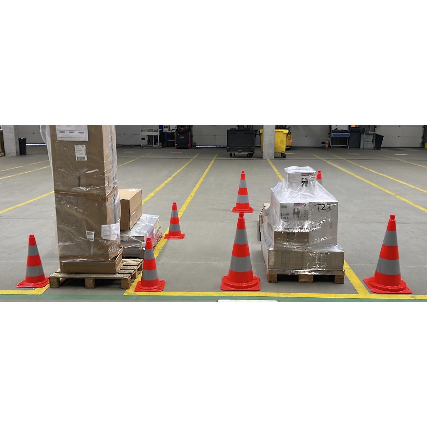 kaiserkraft | Leitkegel aus PVC | 2 Stück | reflektierend | Höhe 75 cm