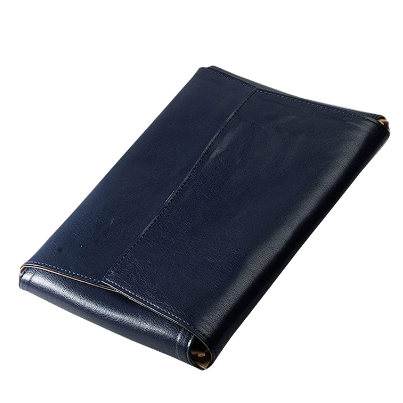 Pochette à bijoux rectangulaire en cuir, doublée de daim, idéale for ranger bijoux de soirée, perles et chaînes. Emballage cadeau