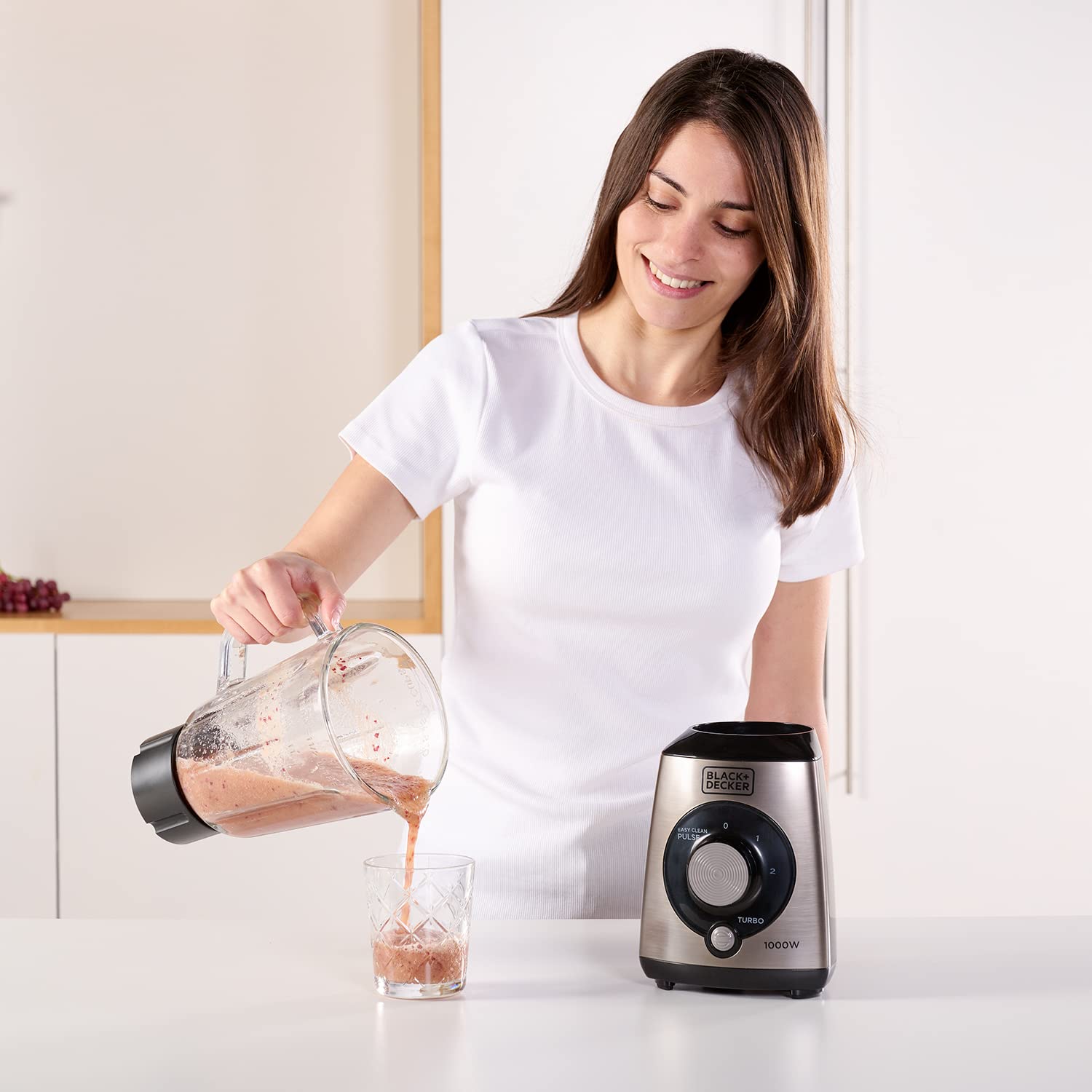 BLACK+DECKER BXJB1000E – Batidora De Vaso 1000W | Jarra Cristal 1.5L | 2 Velocidades + Pulse | 4 Cuchillas Inox | Pica Hielo | Función Turbo | Negro/Gris