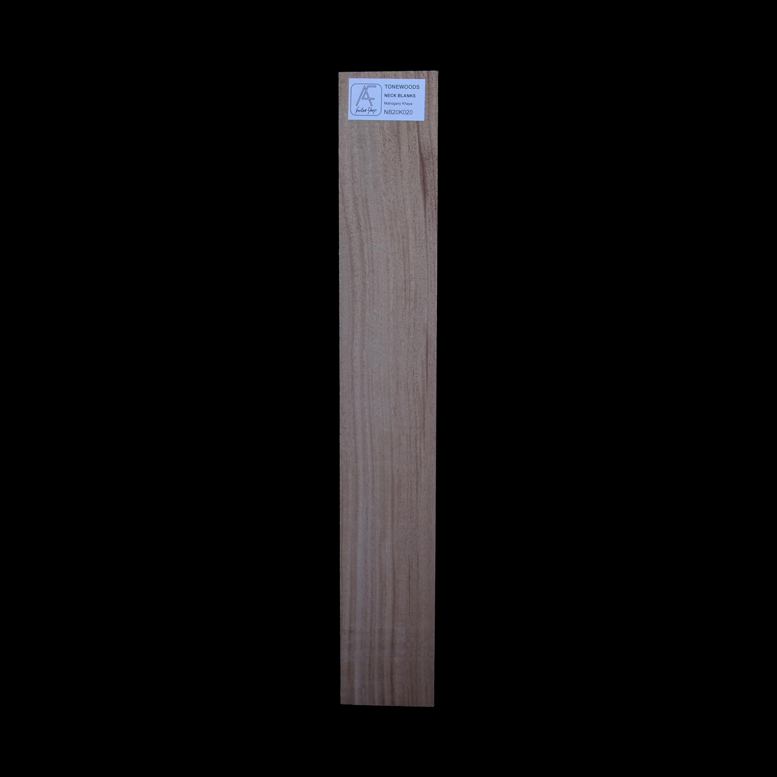 Lutherie de guitare à l'atelier avec le manche en acajou Khaya NB20K020 20 mm