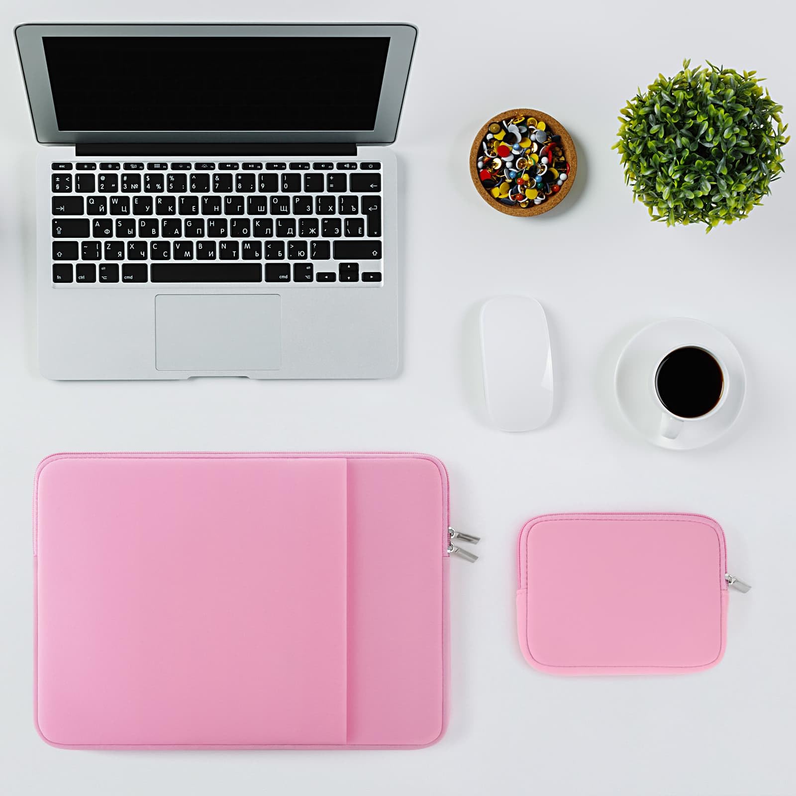 RAINYEAR Custodia per laptop per MacBook Air da 13 pollici M5 M4 M3 M2 M1 e custodia imbottita per MacBook Pro da 13,3 e 14 pollici con tasca frontale e tasca porta accessori, Rosa